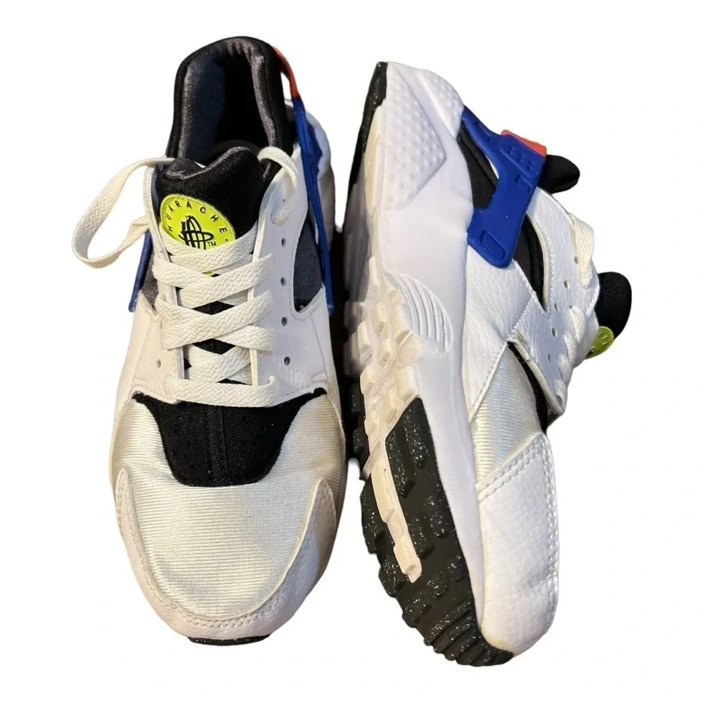 Nike Huarache Run GS DQ0975-100 White Bright Crimson Kids Boys Size 6Y